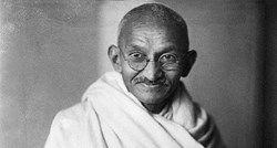 Lopovi u Indiji ukrali Gandhijev pepeo